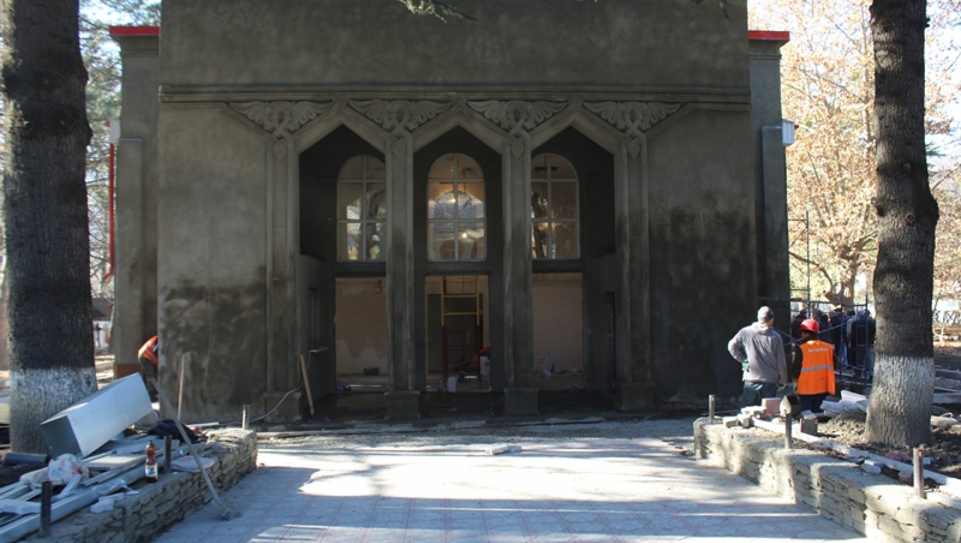 Доменти Кулумбегов посетил строящиеся объекты Ленингора