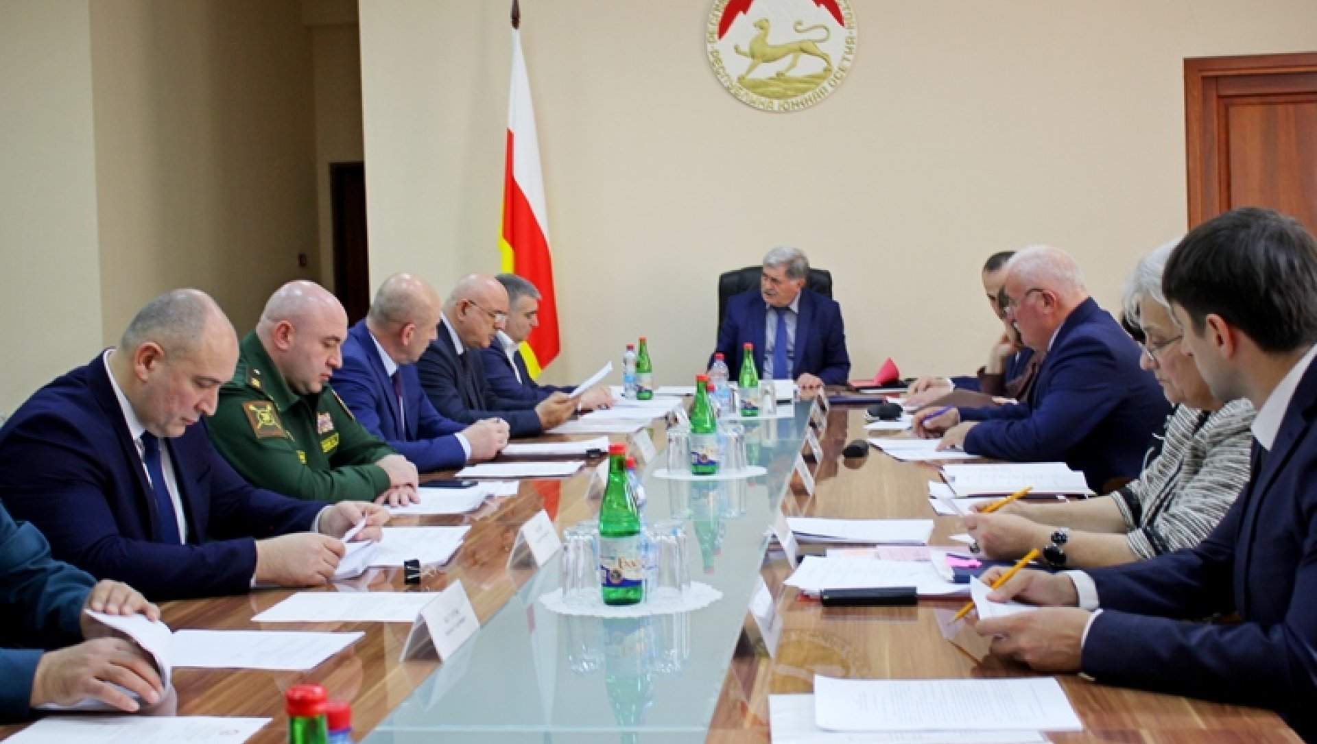 О бюджетных изменениях, подготовке кадров, мерах по борьбе с мраморным клопом