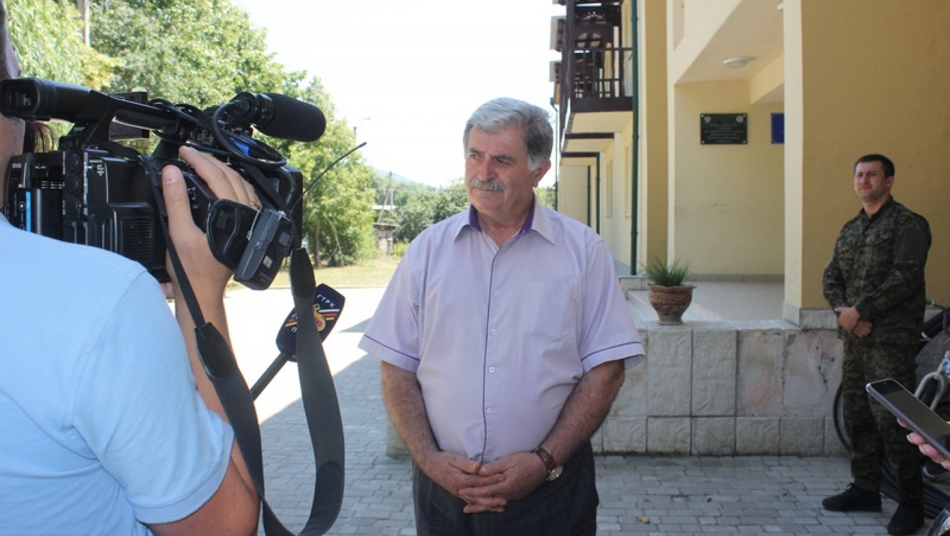 Улучшить темпы строительства, следить за качеством работ