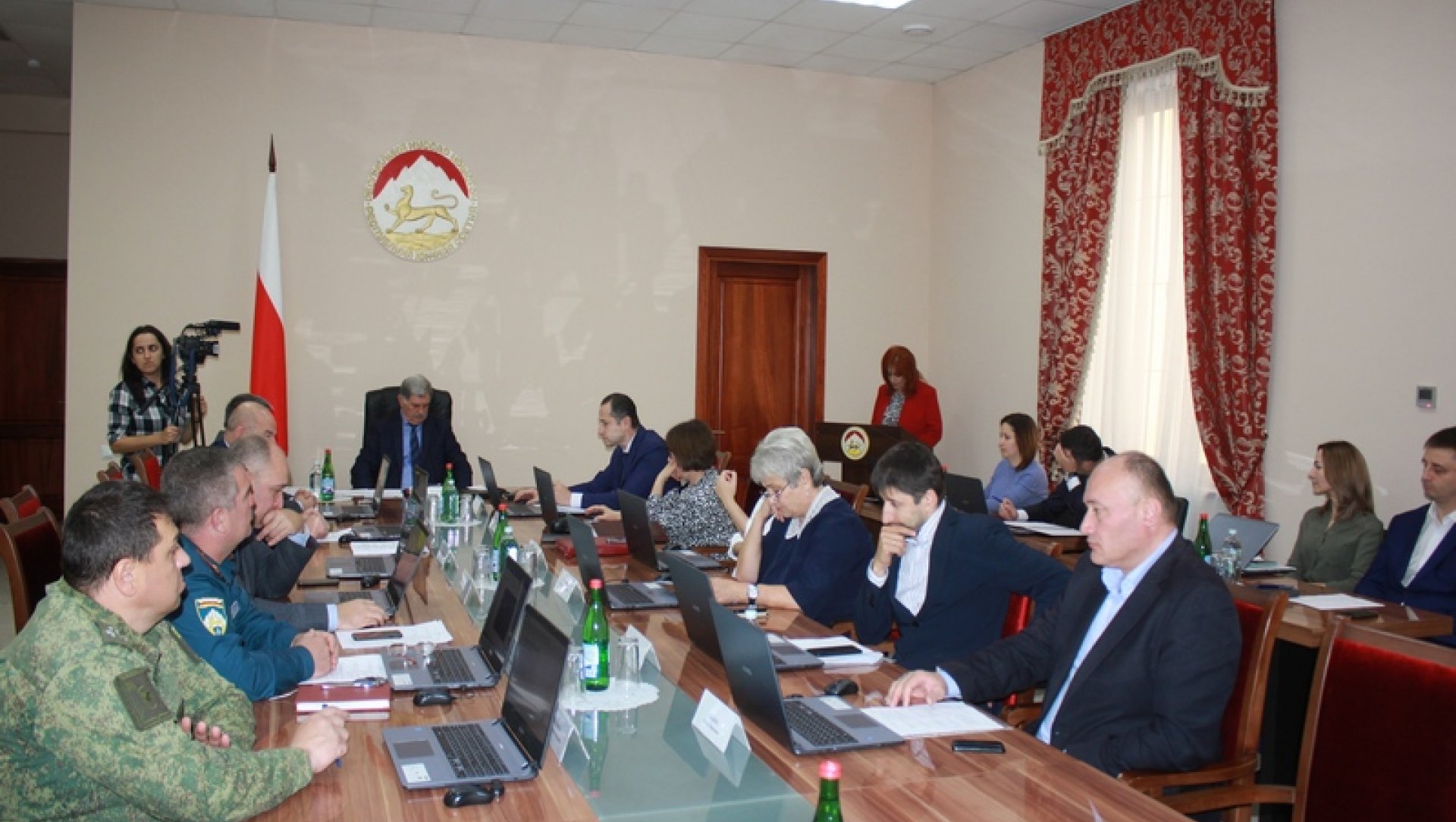 О поддержке предпринимательства и присвоении горной вершине имени Рутена Гаглоева