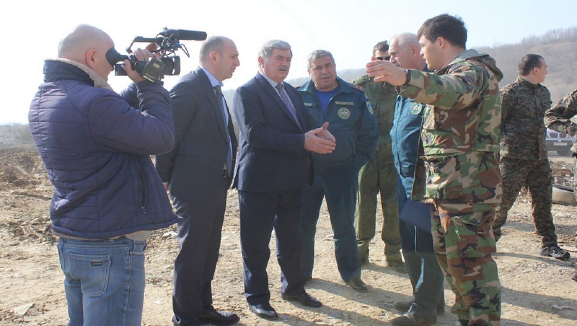 Эрик Пухаев провел совещание по вопросу ликвидации возгорания на мусорном полигоне