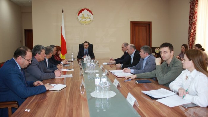 Совещание по вопросам оптимизации системы государственной службы