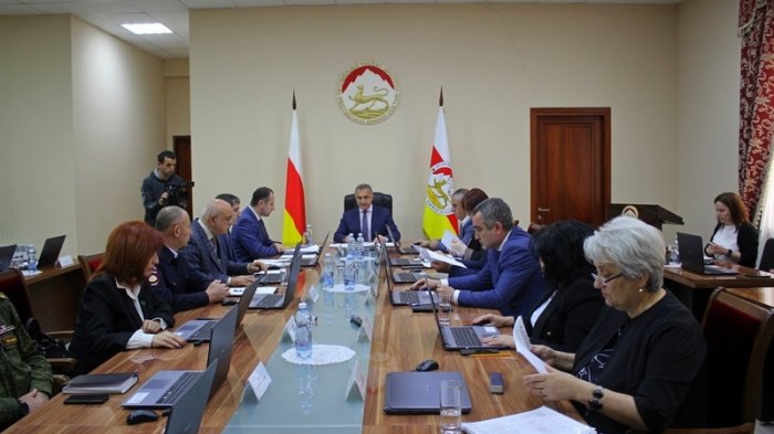 Геннадий Бекоев: «Граждане должны иметь свободный доступ к водным объектам республики»