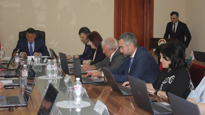 О совершенствовании законодательства республики