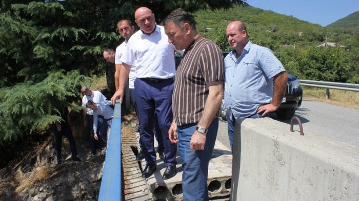 Рабочая поездка в Ленингорский район