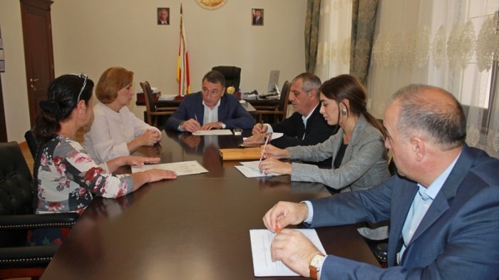 Константин Джуссоев провел прием граждан