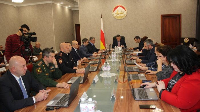 В Правительстве утвердили бюджет 2023 года и внесли поправки в бюджет 2022 года