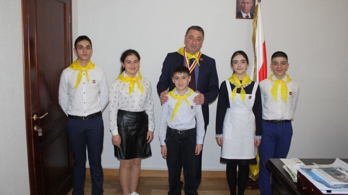 Константин Джуссоев принял представителей молодежной организации «Раззагонтæ»