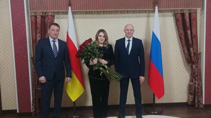 Михаил Мишустин поздравил Мадину Кокаеву с 8 Марта