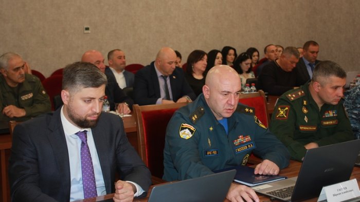 Об установлении окладов военнослужащим МО