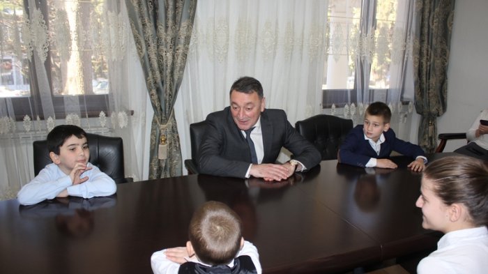 Константин Джуссоев: «Новый год – это замечательный праздник, который с нетерпением ждут дети»