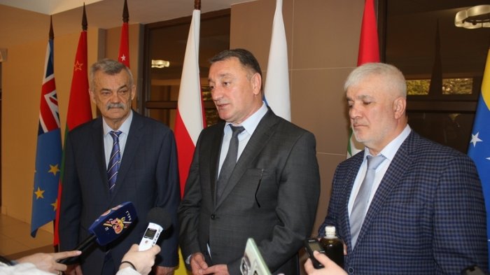 Константин Джуссоев: «Мы рассчитываем на плодотворное сотрудничество с инвесторами в области туризма, природопользования и промышленного производства»