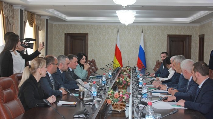 В Правительстве прошло совещание с группой инвесторов по вопросам сотрудничества