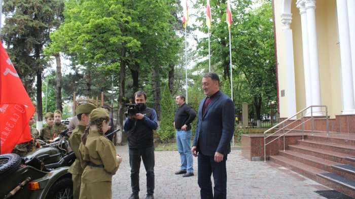 Константин Джуссоев принял участие в акции «Георгиевская ленточка»