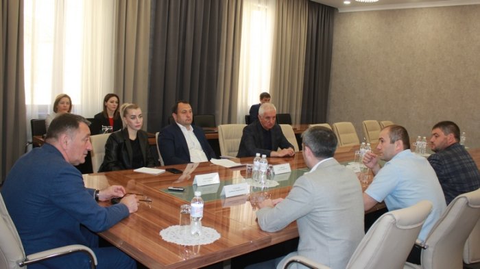 Совещание по вопросу восстановления моста в микрорайоне «Солнечный» 