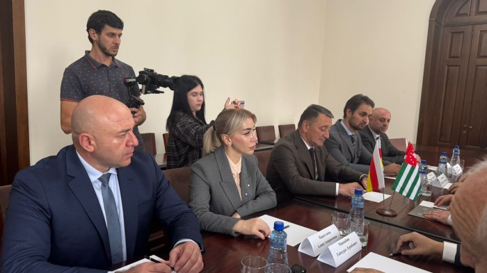 Константин Джуссоев встретился с премьер-министром Абхазии