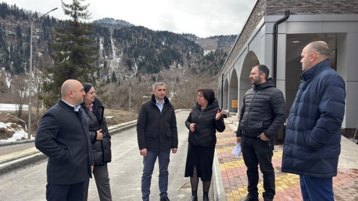 Дзамболат Тадтаев посетил детский лагерь «Мзиугом» 