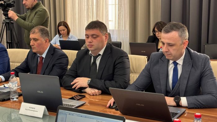 Правительство утвердило повышение уровня оплаты труда социальных работников 