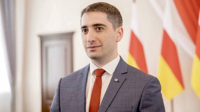 Поздравление с Международным праздником весны и труда